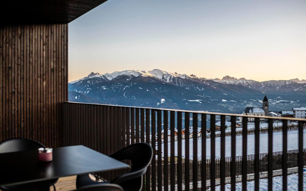 Aparthotel Panorama Living Dolomites Maranza Ngoại thất bức ảnh
