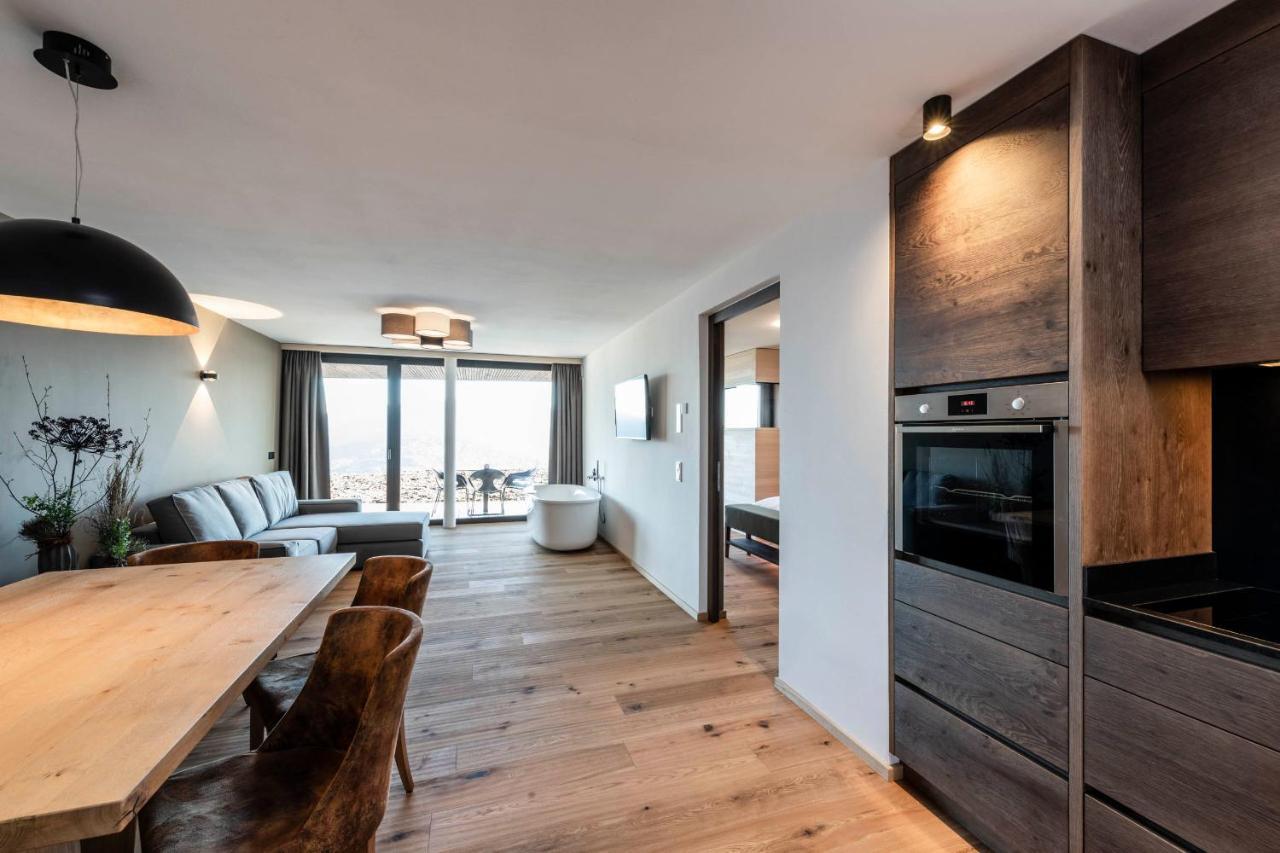 Aparthotel Panorama Living Dolomites Maranza Ngoại thất bức ảnh