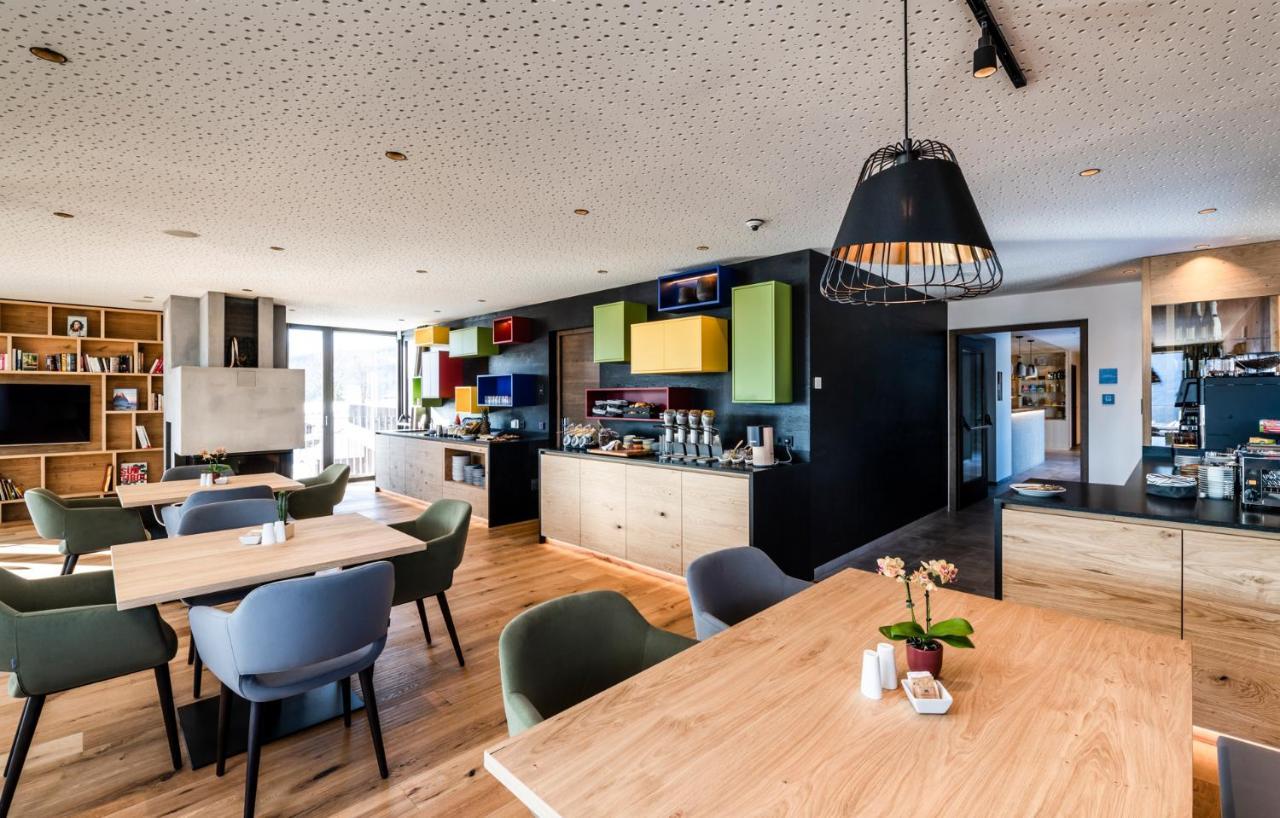 Aparthotel Panorama Living Dolomites Maranza Ngoại thất bức ảnh